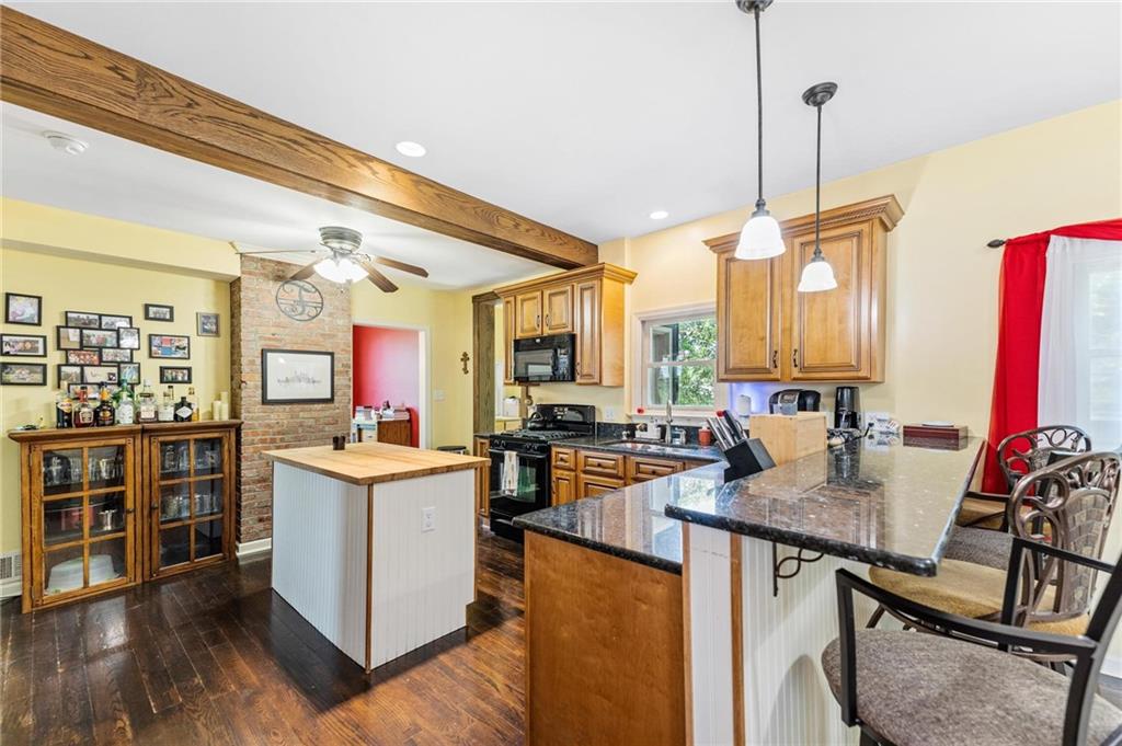 224 Dailey Road Pittsburgh, PA 15227 - Photo 7 of 21 Gallery Image 7