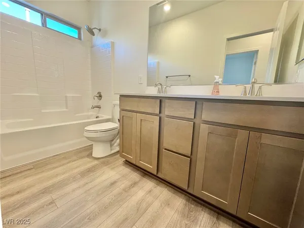 $2,800 | 1548 Little Penguin Street, Las Vegas, NV 89138