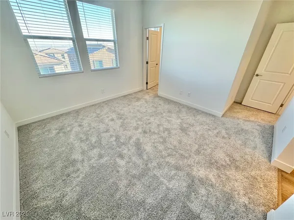 $2,800 | 1548 Little Penguin Street, Las Vegas, NV 89138