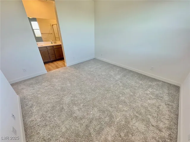 $3,000 | 1548 Little Penguin Street, Las Vegas, NV 89138