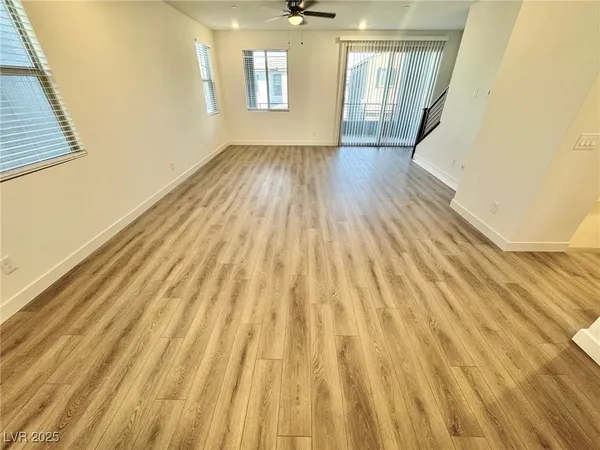 $2,800 | 1548 Little Penguin Street, Las Vegas, NV 89138