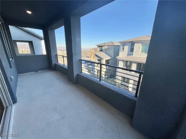 $2,800 | 1548 Little Penguin Street, Las Vegas, NV 89138