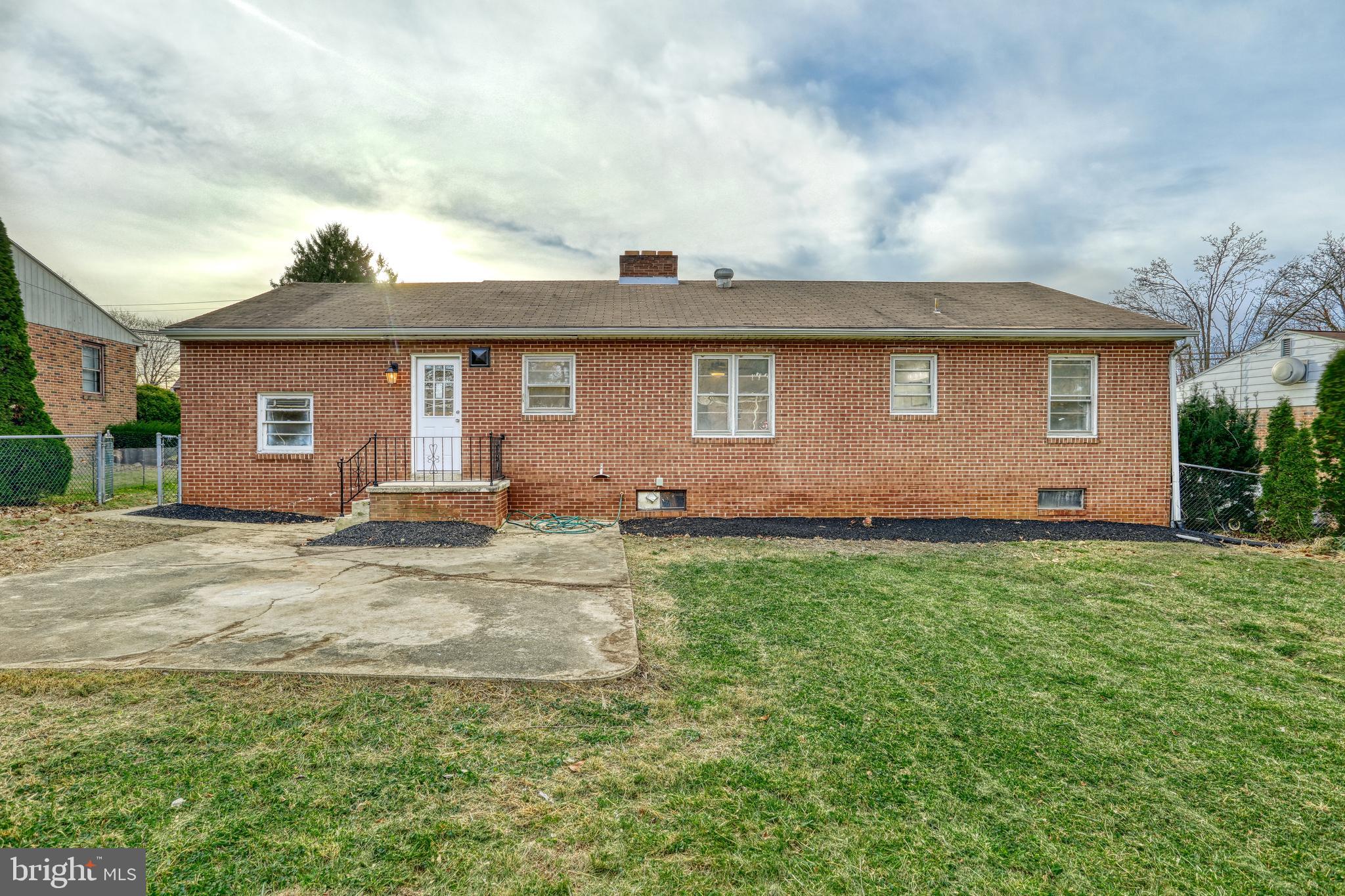 97 Mt Zion Road York, PA 17402 - Photo 8 of 36 Gallery Image 8