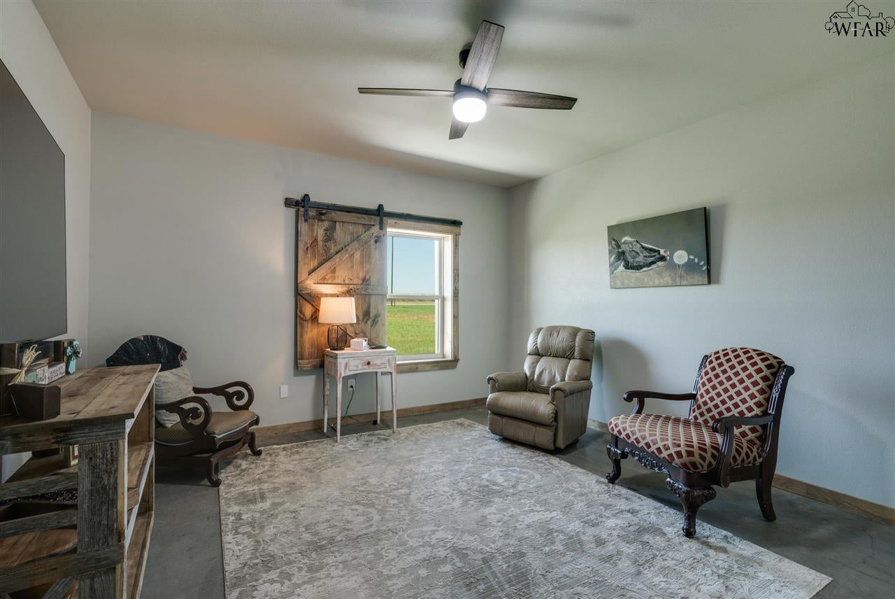 2411 Rifle Range Road Iowa Park, TX 76367 - Photo 19 of 29 Gallery Image 19
