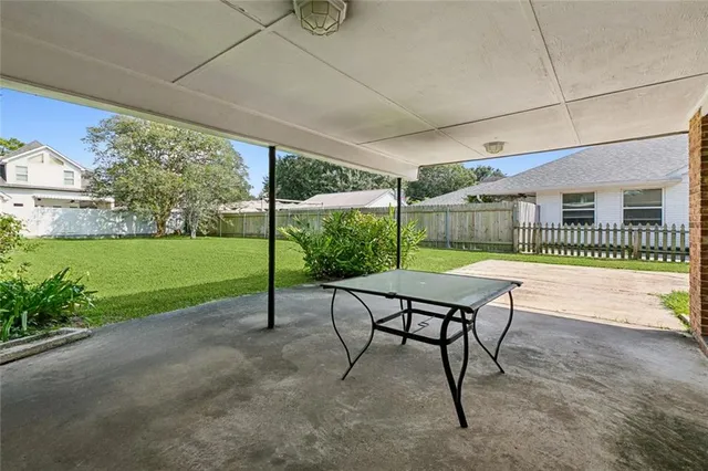 $2,400 | 117 Elaine Avenue, Harahan, LA 70123