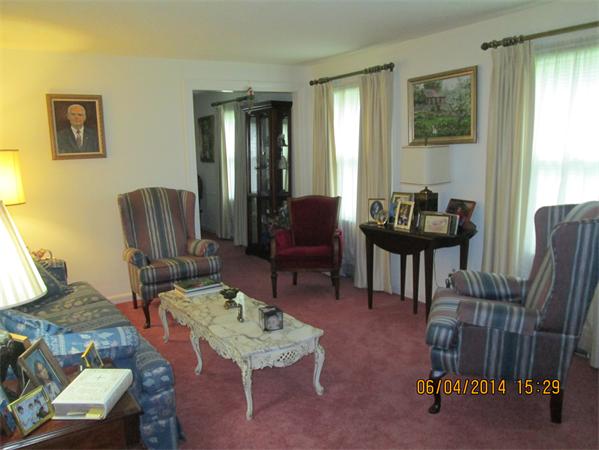 127 Connecticut Avenue Springfield, MA 01104 - Photo 4 of 14