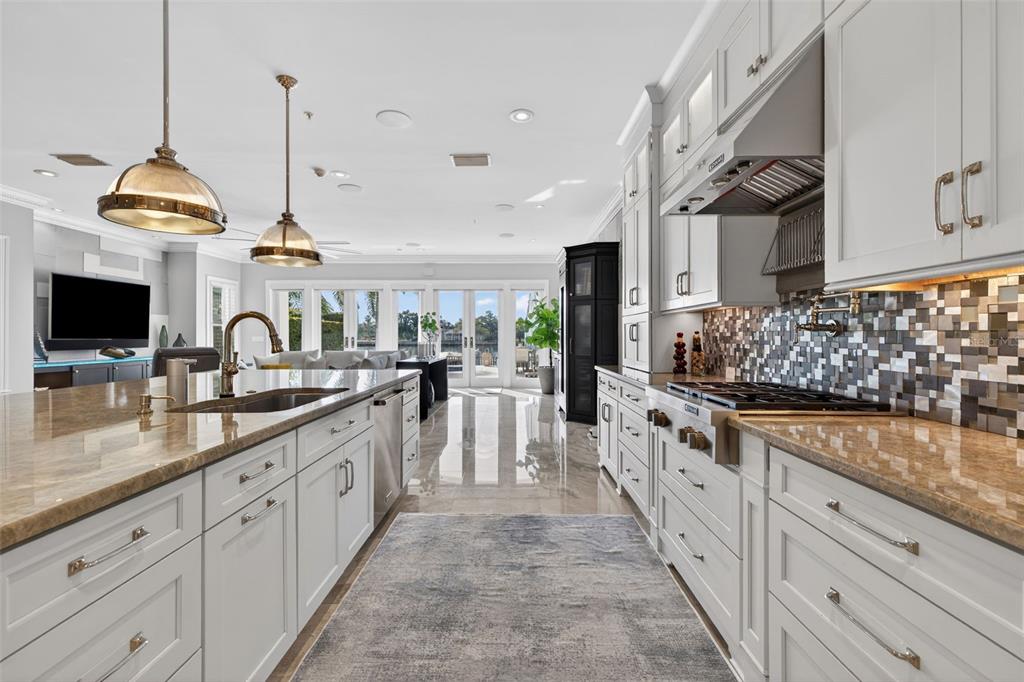 1009 Royal Pass Road Tampa, FL 33602 - Photo 20 of 74