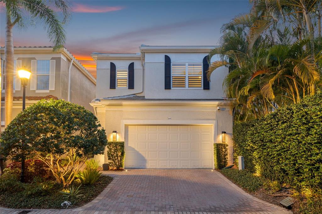 1009 Royal Pass Road Tampa, FL 33602 - Photo 9 of 74 a front view of a house with a yard