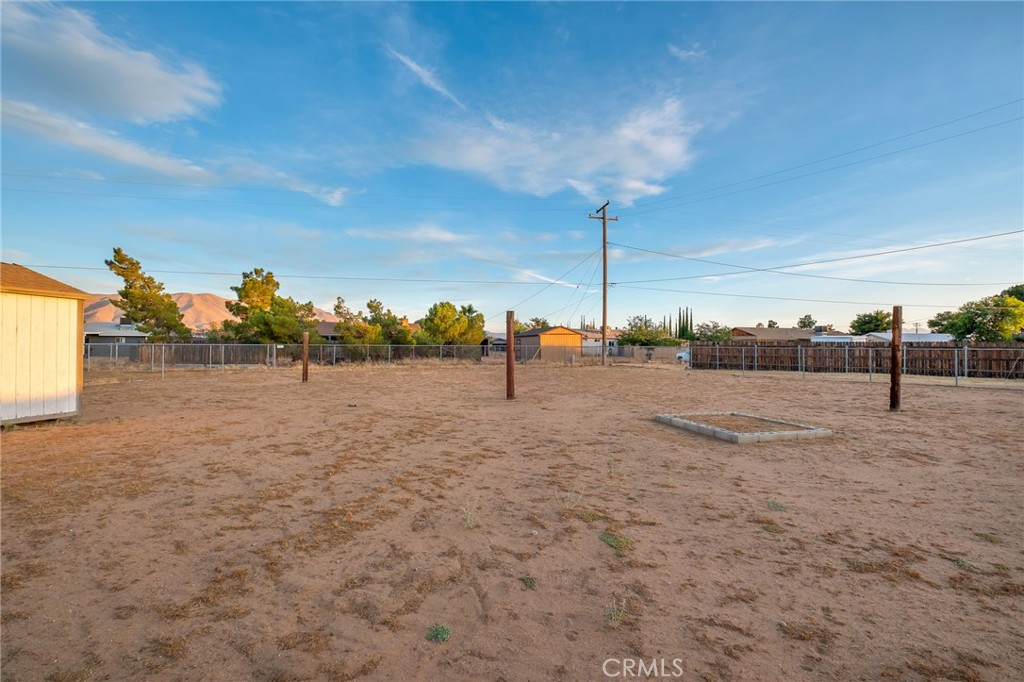 10966 Neola Road Apple Valley, CA 92308 - Photo 24 of 30