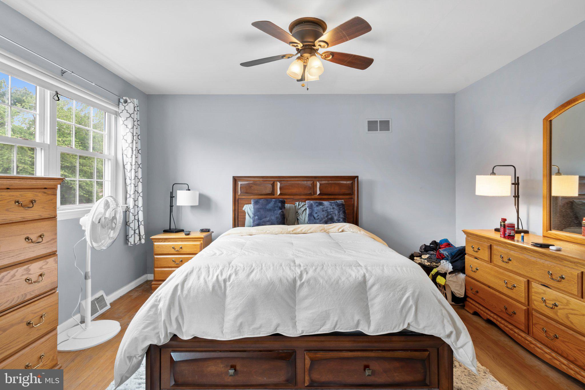 1016 Green Lane Secane, PA 19018 - Photo 20 of 39