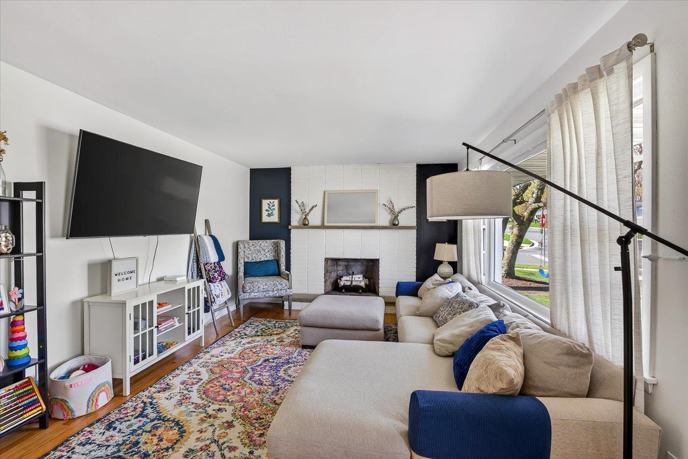 429 South Midvale Boulevard Madison, WI 53711 - Photo 12 of 54