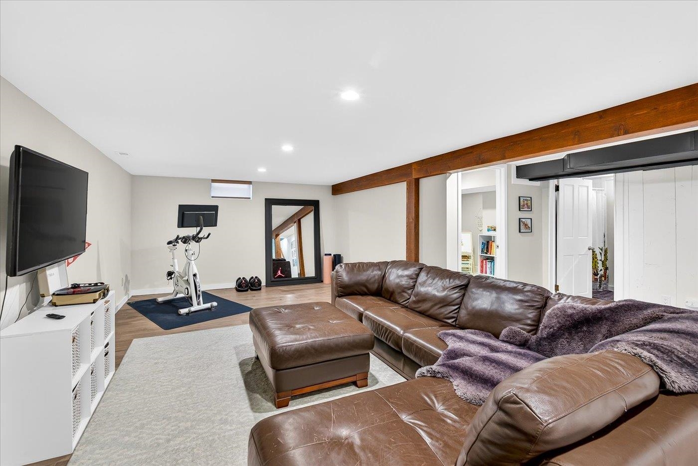 429 South Midvale Boulevard Madison, WI 53711 - Photo 28 of 54