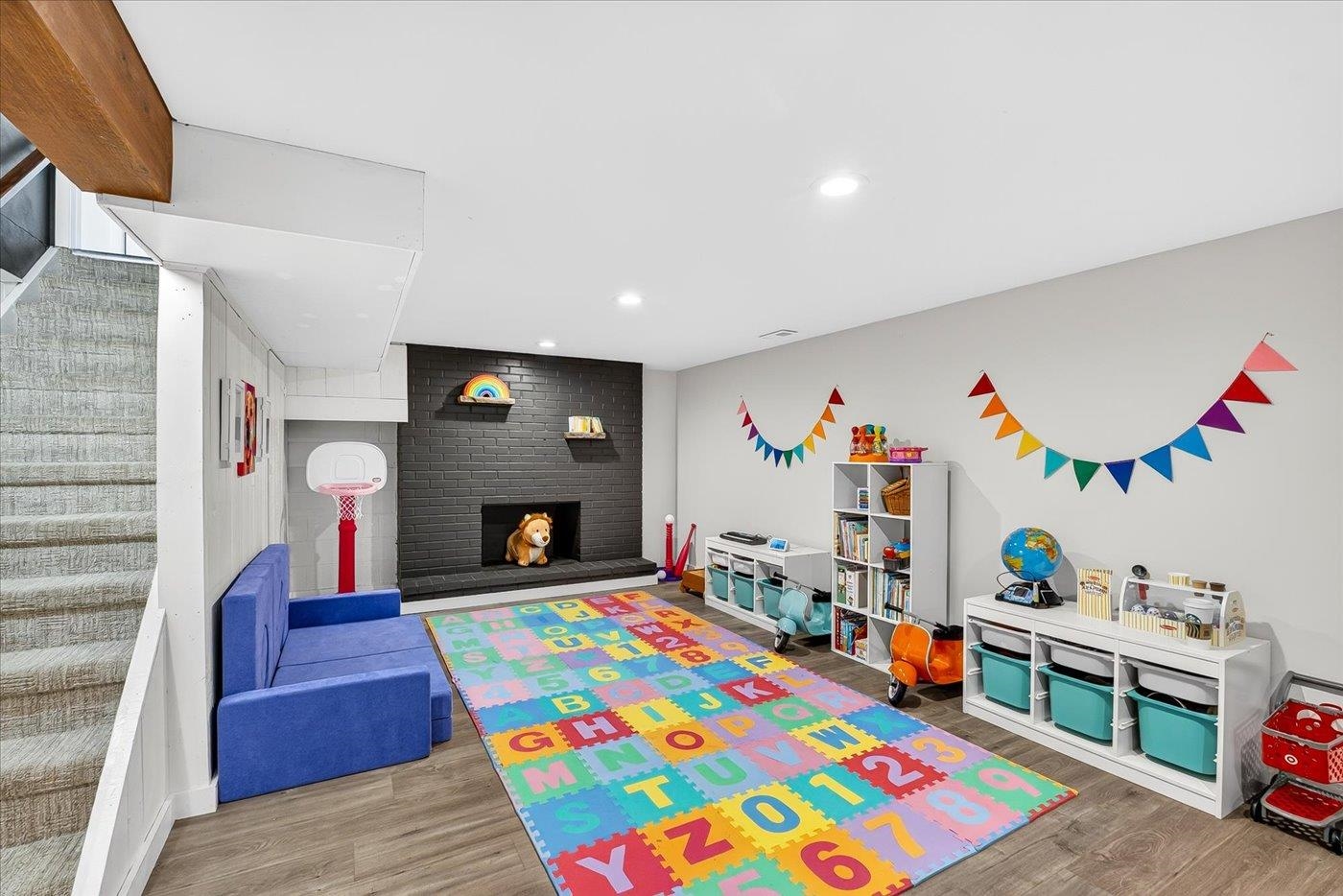 429 South Midvale Boulevard Madison, WI 53711 - Photo 29 of 54