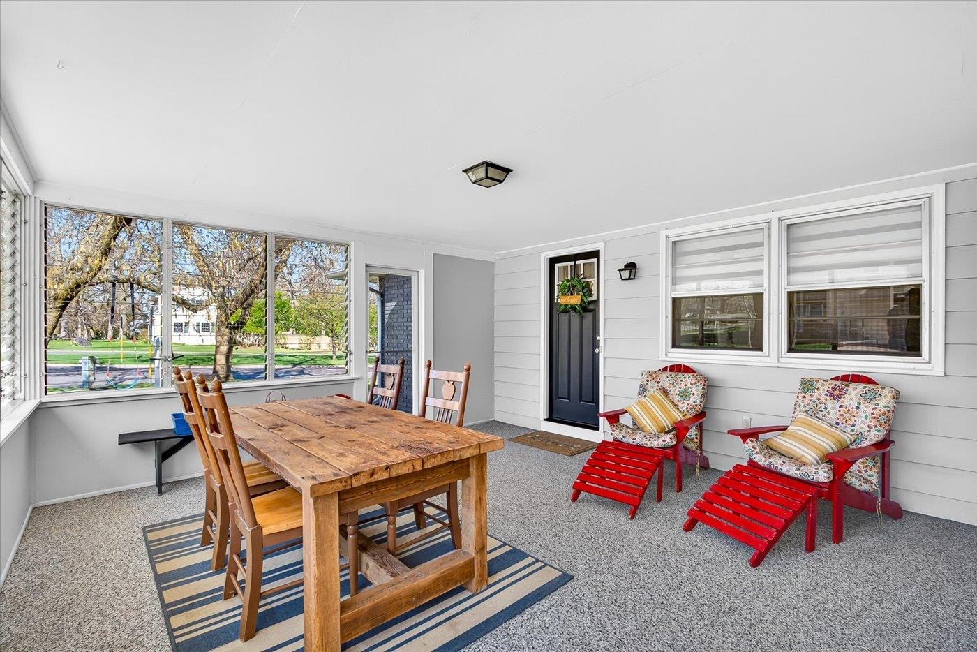 429 South Midvale Boulevard Madison, WI 53711 - Photo 9 of 54