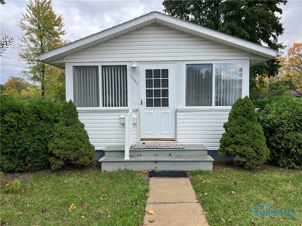 1031 Riverside Avenue Defiance, OH 43512 - Photo 1 of 18 Gallery Image 1