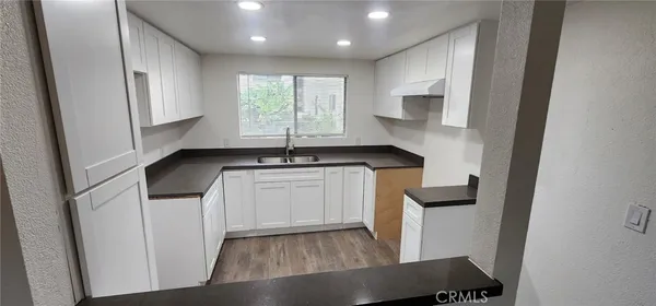 $3,650 | 601 West 1st Street, Santa Ana, CA 92701