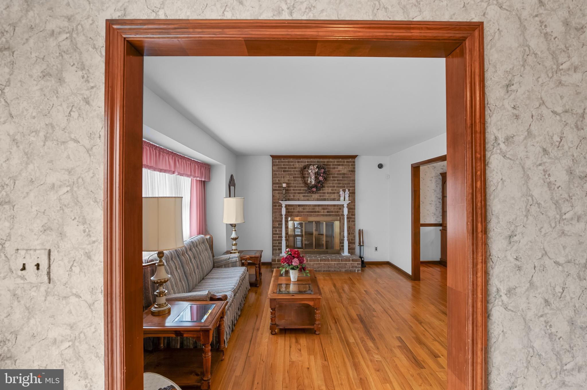 30 Stardust Drive Newark, DE 19702 - Photo 17 of 53 a living room with furniture and wooden floor