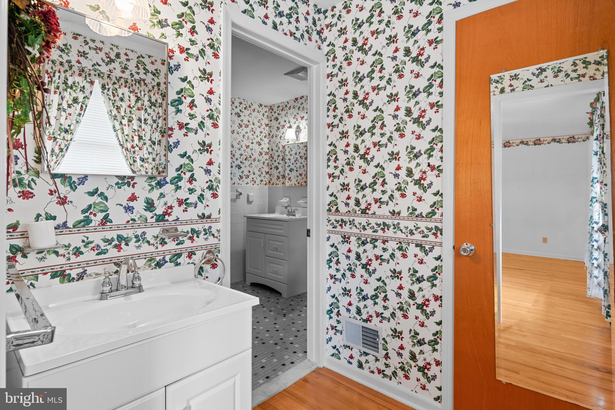 30 Stardust Drive Newark, DE 19702 - Photo 38 of 53 a bathroom with a shower and a sink