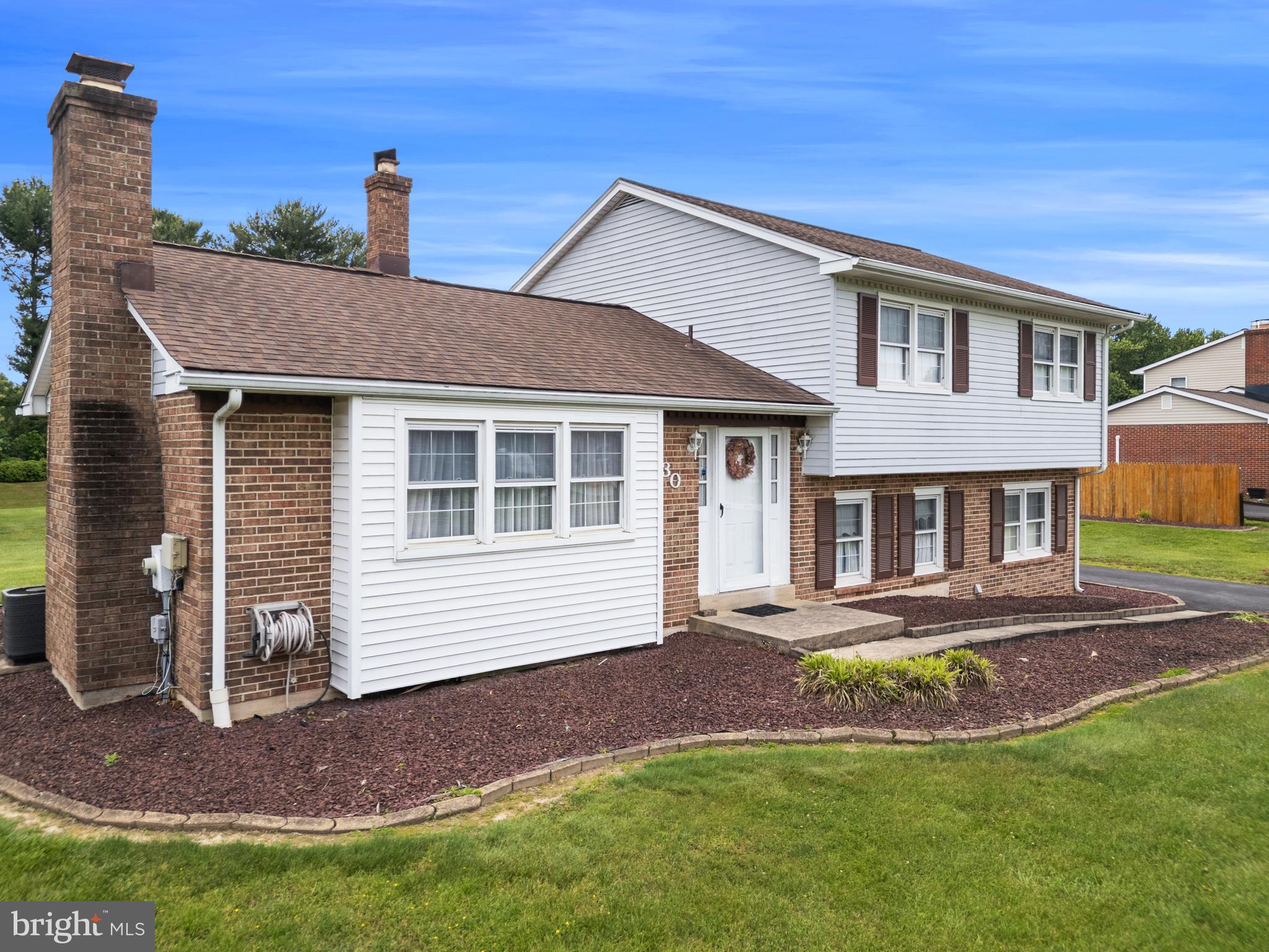 30 Stardust Drive Newark, DE 19702 - Photo 4 of 53 a front view of a house with a yard