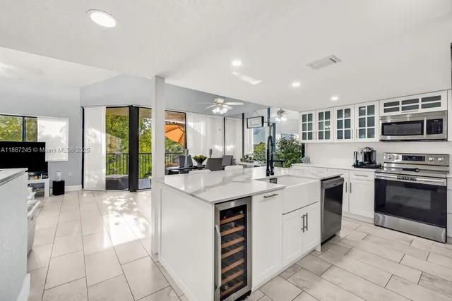 a view of space with washer and dryer