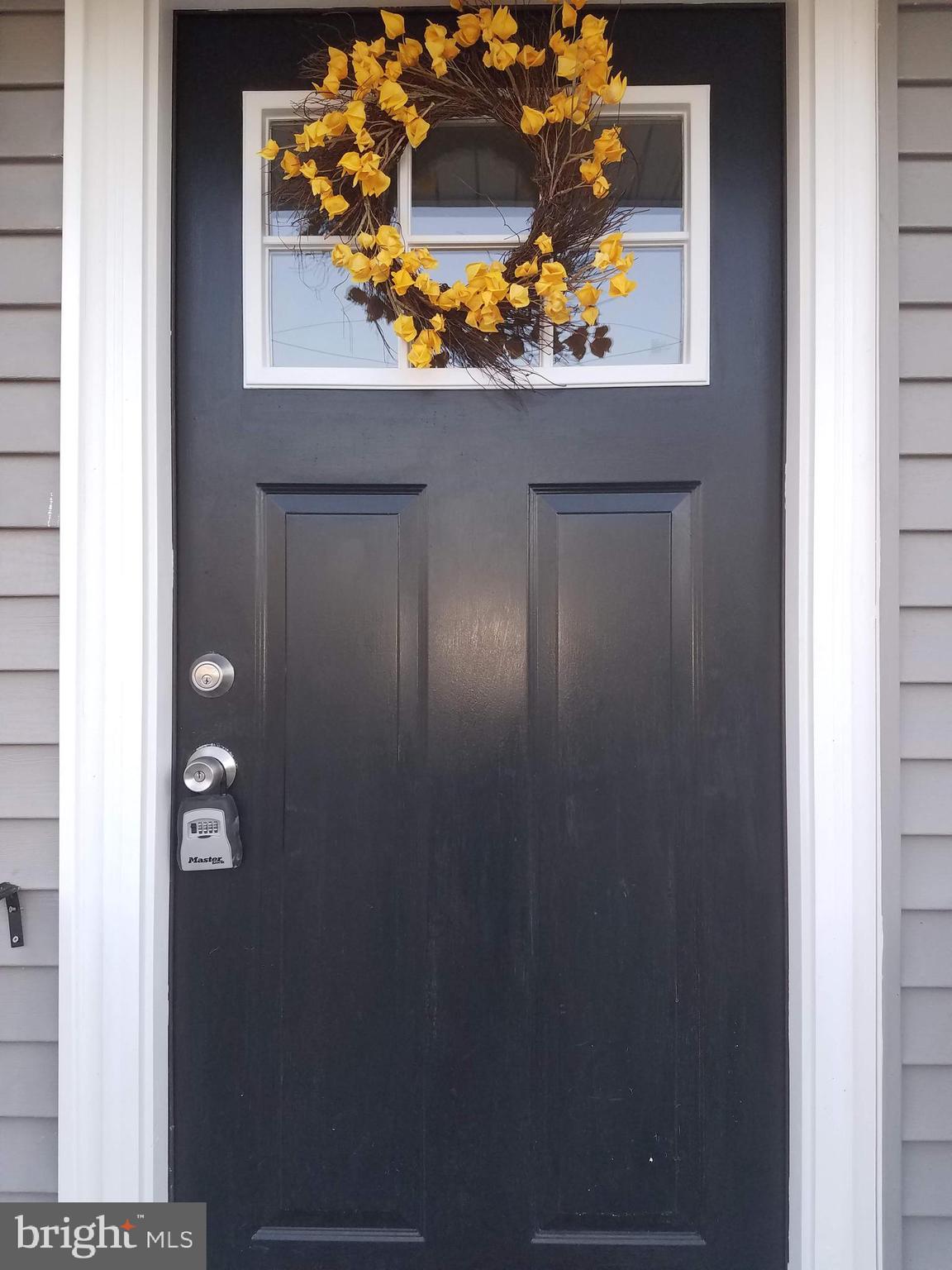 8 Lambeth Road Burlington, NJ 08016 - Photo 1 of 28 Gallery Image 1
