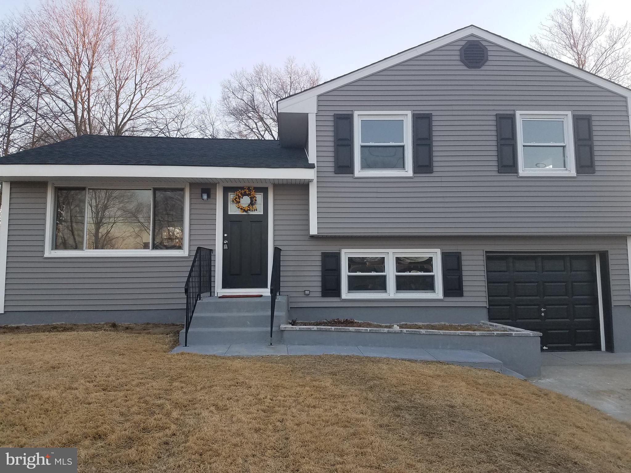 8 Lambeth Road Burlington, NJ 08016 - Photo 2 of 28 Gallery Image 2