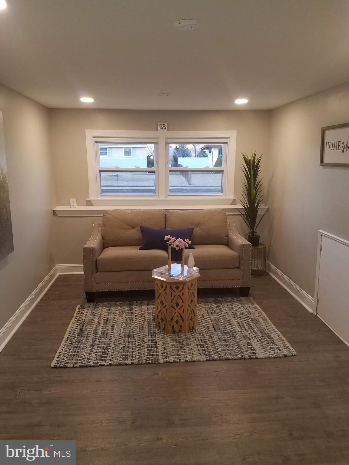 8 Lambeth Road Burlington, NJ 08016 - Photo 11 of 28 Gallery Image 11