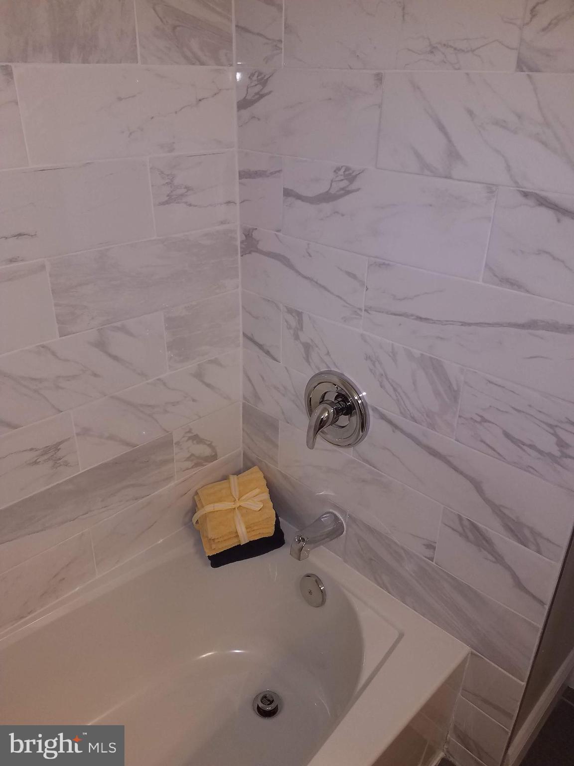 8 Lambeth Road Burlington, NJ 08016 - Photo 14 of 28 Gallery Image 14