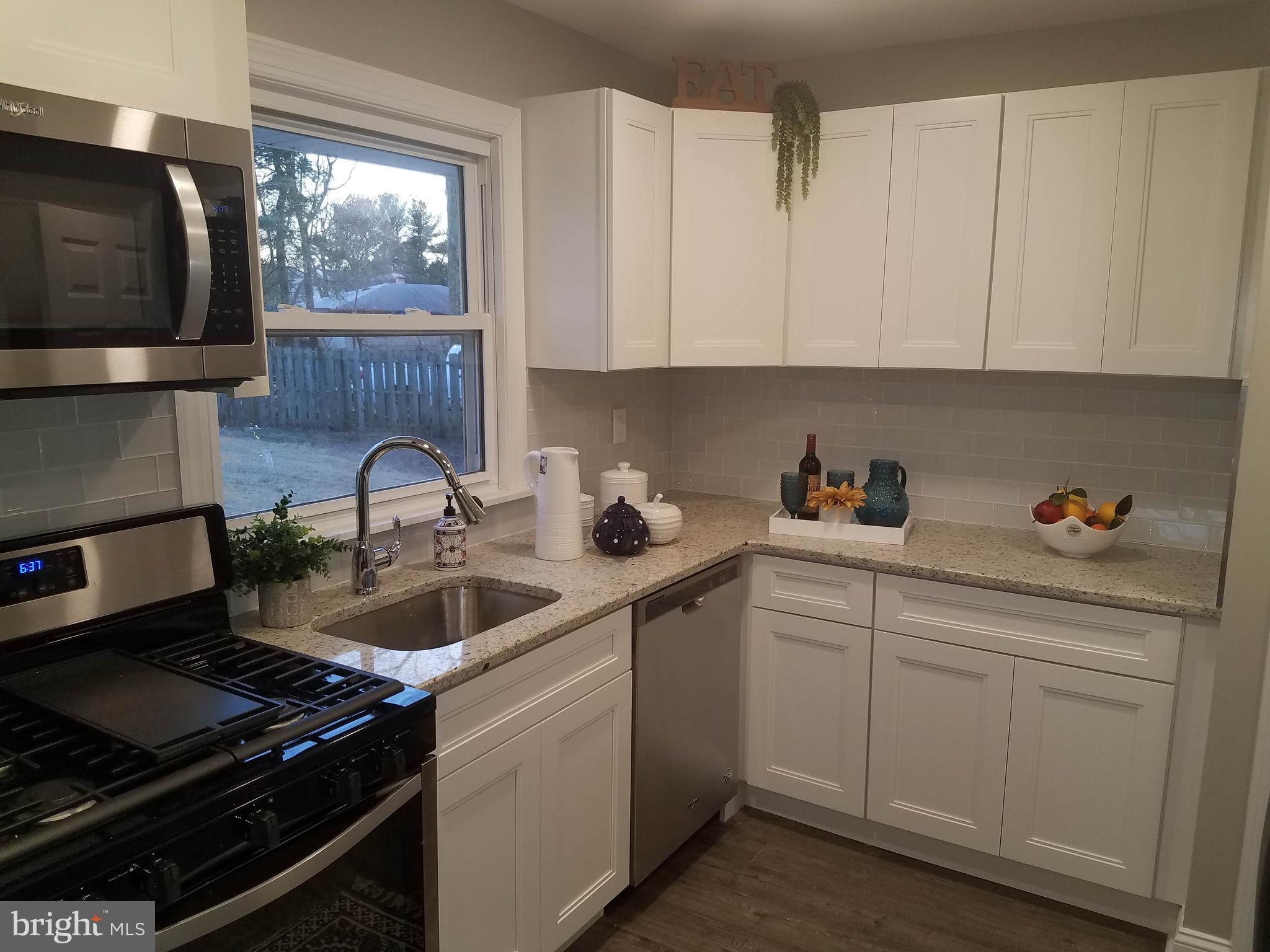 8 Lambeth Road Burlington, NJ 08016 - Photo 7 of 28 Gallery Image 7