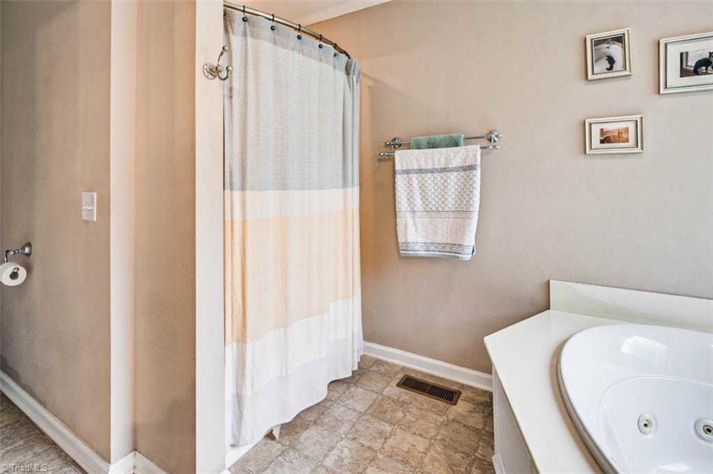 3824 Young Road Asheboro, NC 27205 - Photo 24 of 30 Gallery Image 24