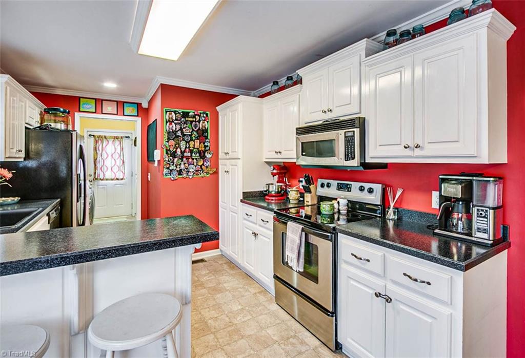 3824 Young Road Asheboro, NC 27205 - Photo 5 of 30 Gallery Image 5