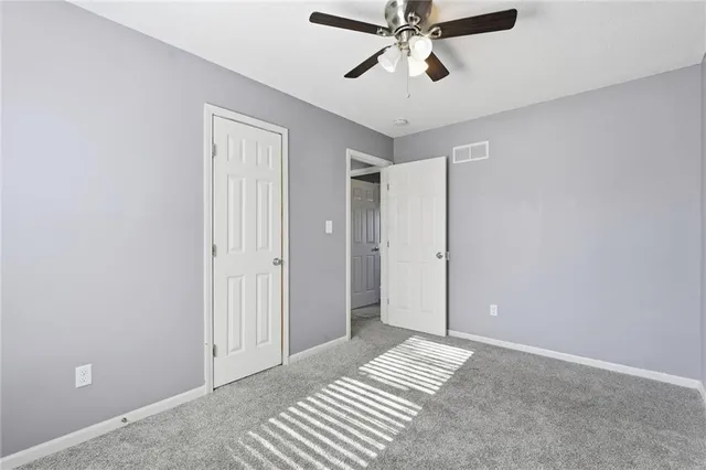 $299,999 | 1214 Southwest Windcrest Court, Grain Valley, MO 64029