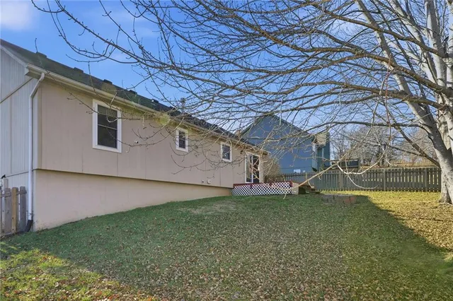 $299,999 | 1214 Southwest Windcrest Court, Grain Valley, MO 64029