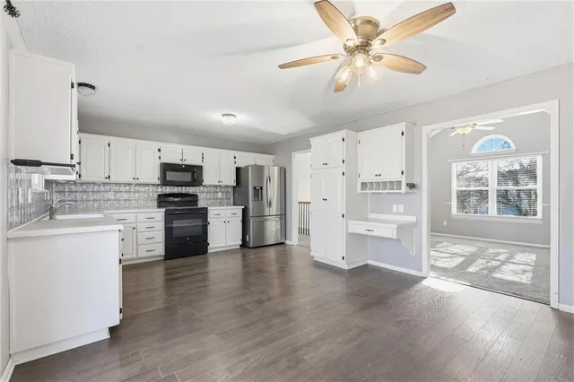 $299,999 | 1214 Southwest Windcrest Court, Grain Valley, MO 64029