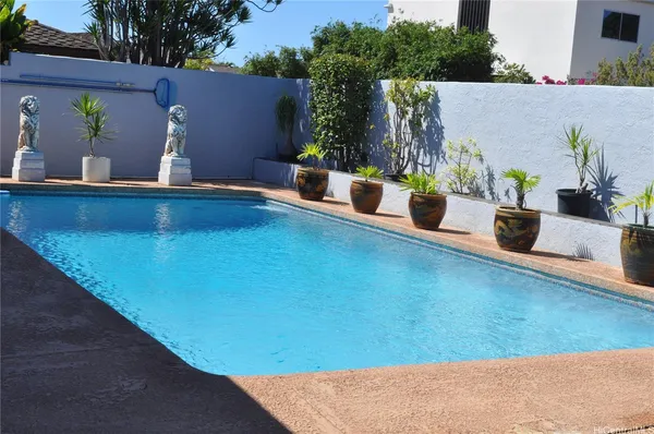 $2,400 | 1441 Pueo Street, Honolulu, HI 96816