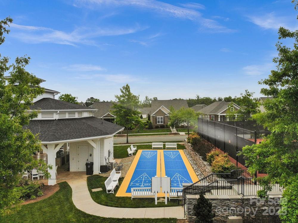 12813 Mayes Road Huntersville, NC 28078 - Photo 11 of 18 a view of a fountain with a big yard