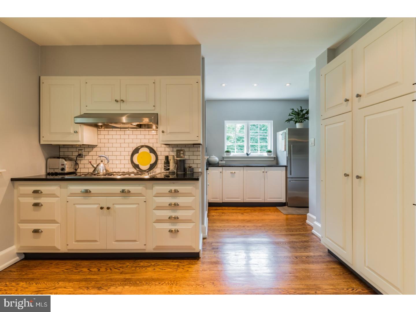 538 Hilaire Road Wayne, PA 19087 - Photo 9 of 25 Kitchen