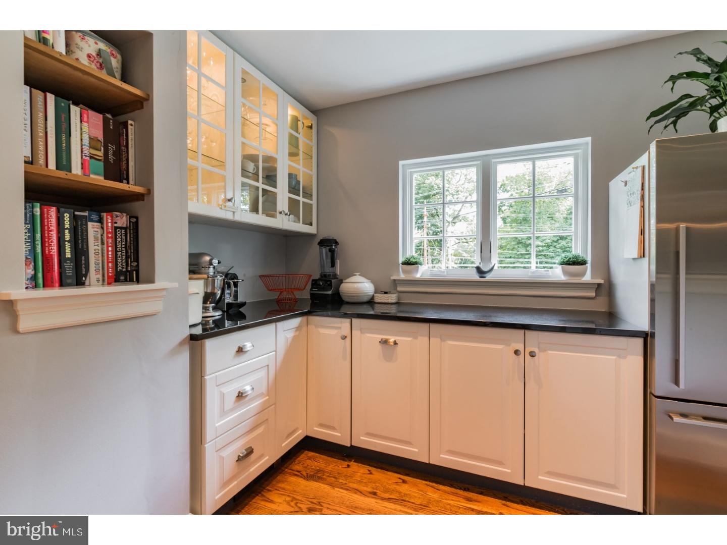 538 Hilaire Road Wayne, PA 19087 - Photo 10 of 25 Kitchen