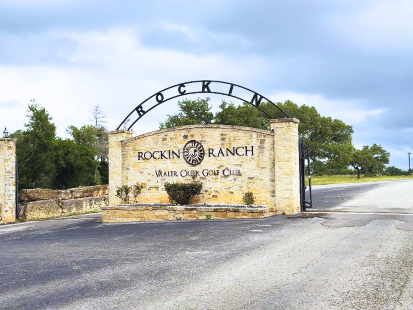 420 George Dolson Blanco, TX 78606 - Photo 5 of 15