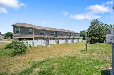 $240,000 | 520 Bradburn Village Circle, Antioch, TN 37013