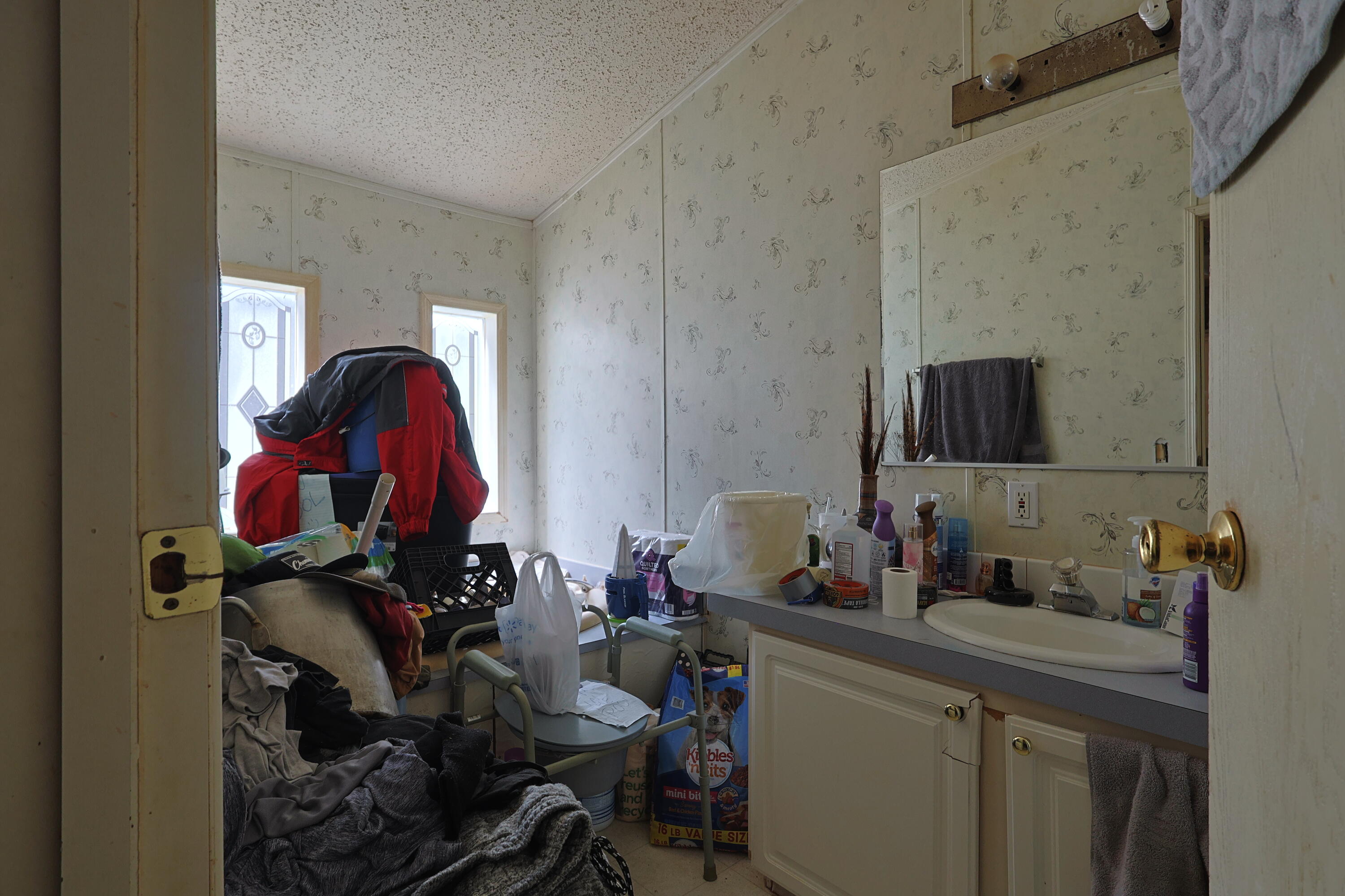 3524 J W Hollington Road Freeport, FL 32439 - Photo 14 of 21 Primary Bathroom