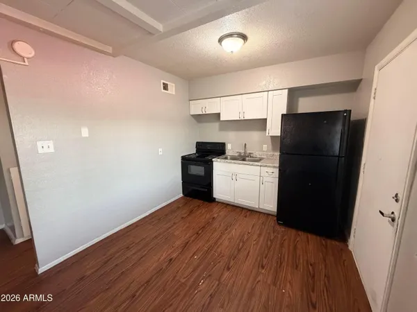 $850 | 6802 West Glendale Avenue, Unit 21, Glendale, AZ 85303