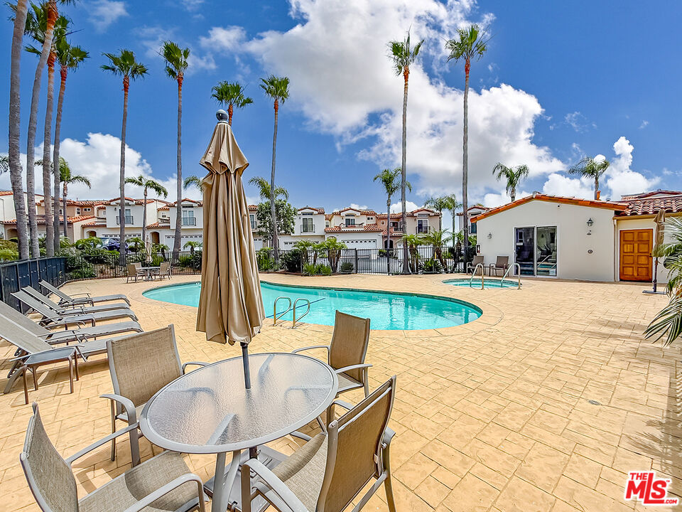 6416 Lunita Road, Unit 108 Malibu, CA 90265 - Photo 35 of 38