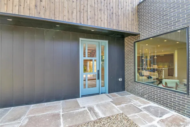 a view of a entrance door of the house