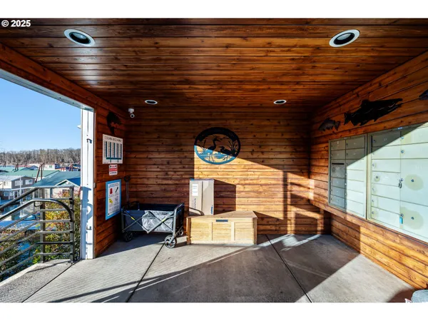 $750,000 | 18525 Northeast Marine Drive, Unit E10, Portland, OR 97230