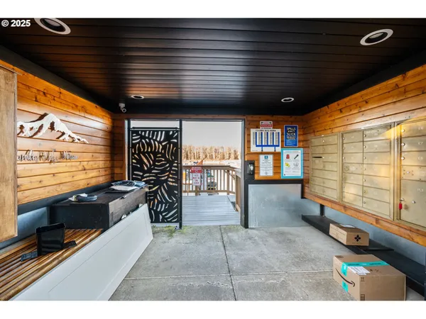 $750,000 | 18525 Northeast Marine Drive, Unit E10, Portland, OR 97230