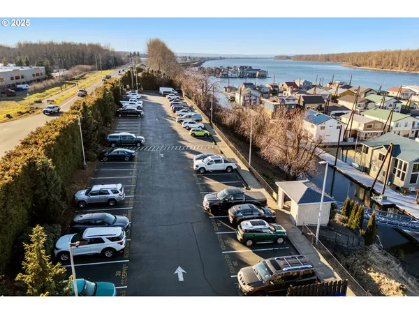 $750,000 | 18525 Northeast Marine Drive, Unit E10, Portland, OR 97230