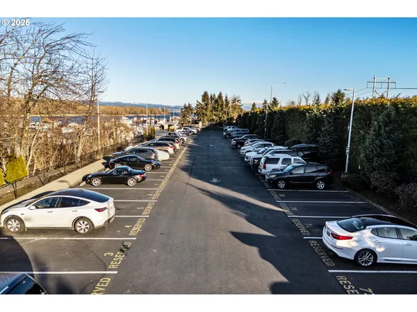 $750,000 | 18525 Northeast Marine Drive, Unit E10, Portland, OR 97230