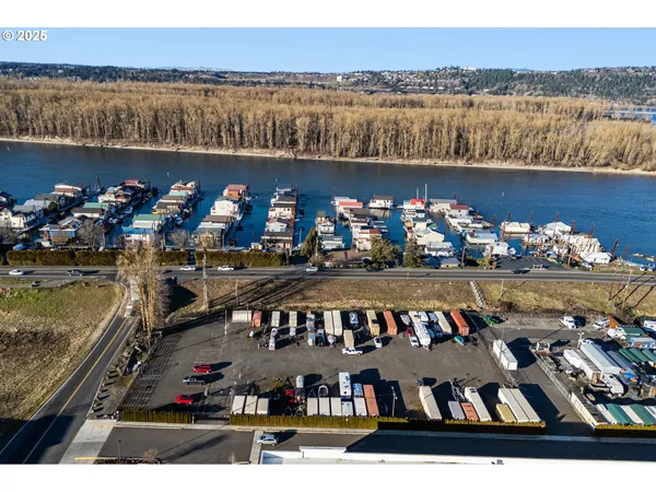 $750,000 | 18525 Northeast Marine Drive, Unit E10, Portland, OR 97230