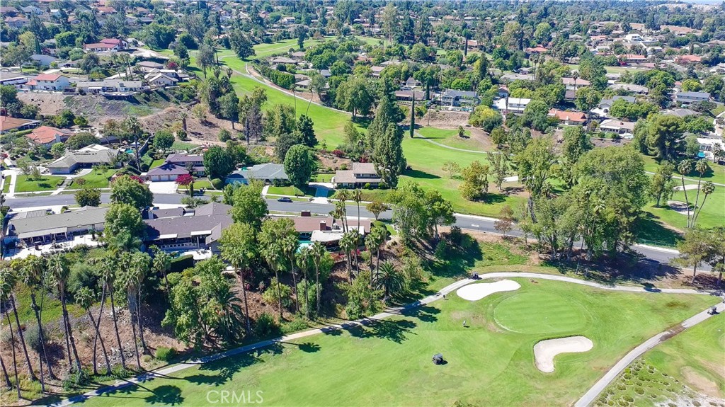 1230 Vía Vallarta Riverside, CA 92506 - Photo 61 of 63 Gallery Image 61